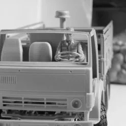 ICM 1/35 Soviet ZiL-131 KShM With Soviet Drivers # 35524 -Aircraft Kits Sales 1563968698 ramdisk crop 178993482 rdqi8c