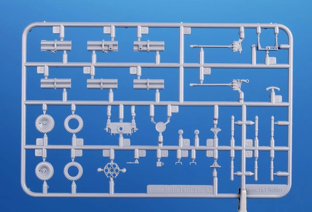 Special Armour 1/72 15 Cm Nebelwerfer 41 'German Multiple Rocket Launcher' # 72026 5 Special Armour 1/72 15 Cm Nebelwerfer 41 'German Multiple Rocket Launcher' # 72026 - Image 3