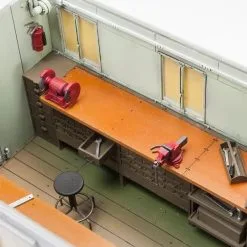 AFV Club 1/35 M109A3 Shop Van # 35304 -Aircraft Kits Sales af35304mpic3