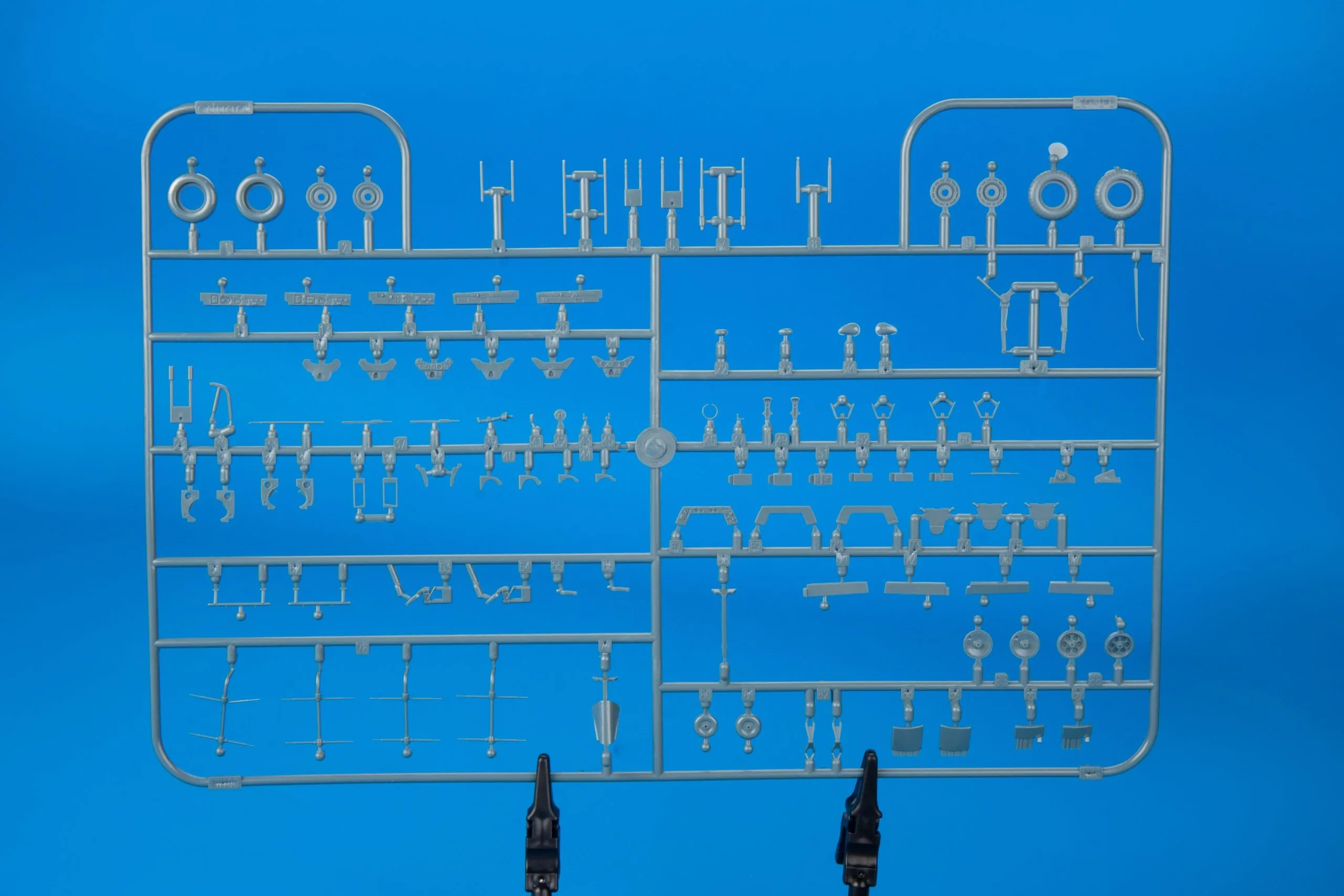 Eduard 1/48 Focke-Wulf Fw-190A-2 ProfiPACK Edition # 82146 8 Eduard 1/48 Focke-Wulf Fw-190A-2 ProfiPACK Edition # 82146 - Image 6