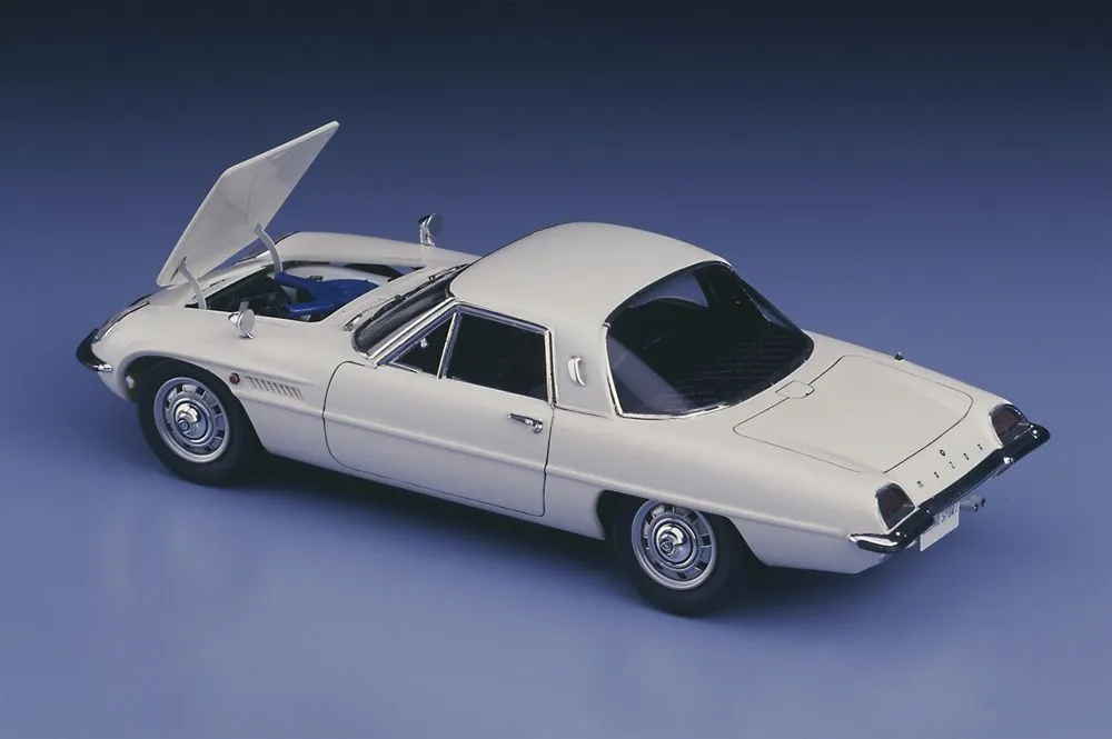 Hasegawa 1/24 Mazda Cosmo Sport (Metal Engine Details) # CH46 6 Hasegawa 1/24 Mazda Cosmo Sport (Metal Engine Details) # CH46 - Image 4