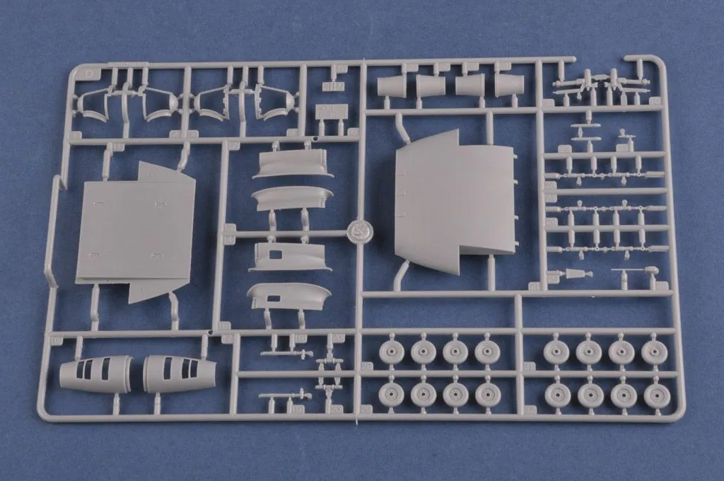 Hobby Boss Hobbyboss 1/48 CH-47A Chinook # 81772 11 Hobby Boss Hobbyboss 1/48 CH-47A Chinook # 81772 - Image 9