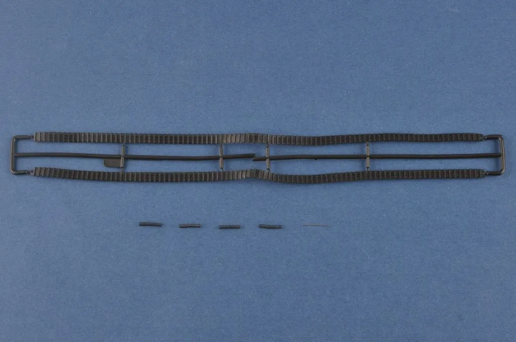 Hobby Boss Hobbyboss 1/72 Karl Geraet 040/041 On Railway Transport # 82961 16 Hobby Boss Hobbyboss 1/72 Karl Geraet 040/041 On Railway Transport # 82961 - Image 14