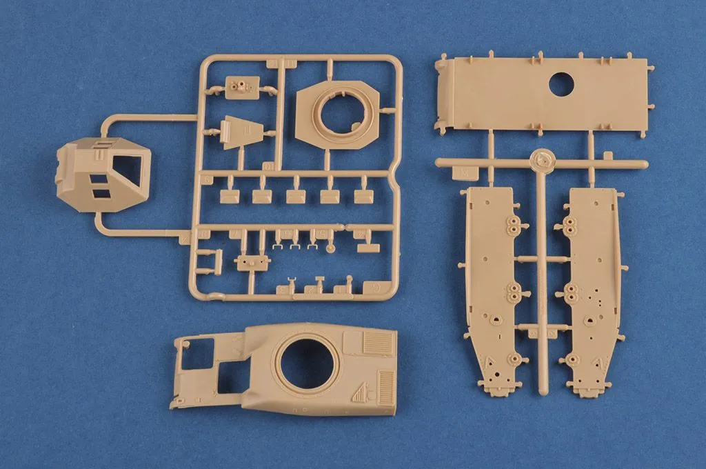 Hobby Boss Hobbyboss 1/35 French R35 Tank W/ FCM Turret # 83894 19 Hobby Boss Hobbyboss 1/35 French R35 Tank W/ FCM Turret # 83894 - Image 17