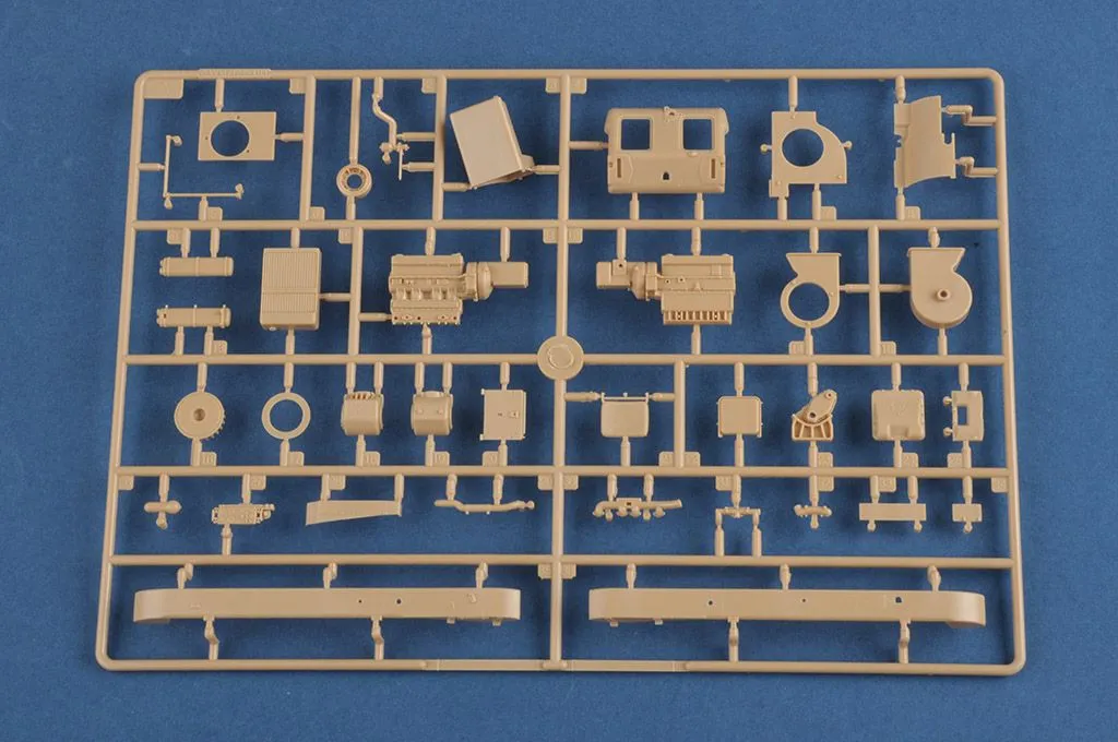 Hobby Boss Hobbyboss 1/35 French R35 Tank W/ FCM Turret # 83894 20 Hobby Boss Hobbyboss 1/35 French R35 Tank W/ FCM Turret # 83894 - Image 18