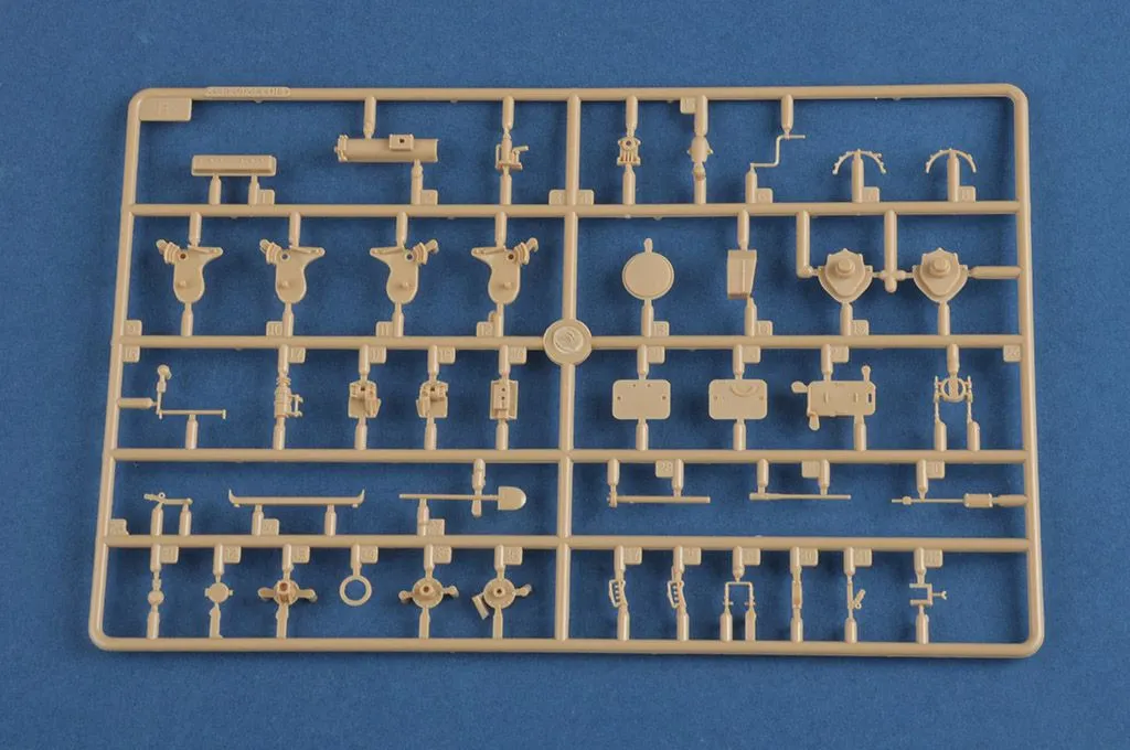 Hobby Boss Hobbyboss 1/35 French R35 Tank W/ FCM Turret # 83894 21 Hobby Boss Hobbyboss 1/35 French R35 Tank W/ FCM Turret # 83894 - Image 19