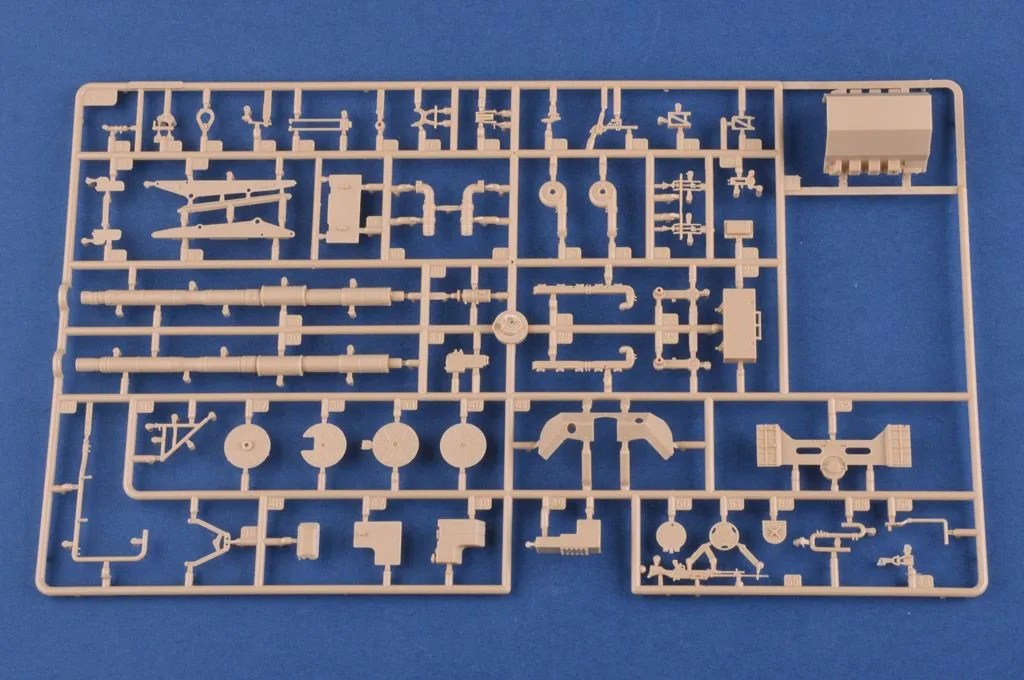 Hobby Boss Hobbyboss 1/35 Leopard C1A1 (Canadian MBT) # 84502 12 Hobby Boss Hobbyboss 1/35 Leopard C1A1 (Canadian MBT) # 84502 - Image 10