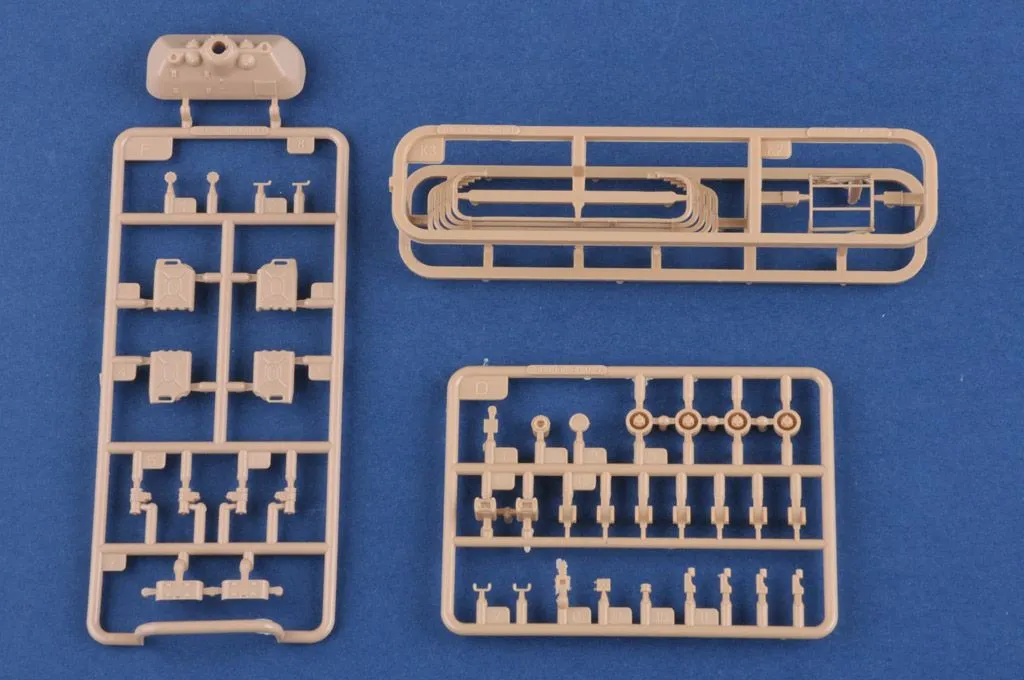 Hobby Boss Hobbyboss 1/35 Leopard C1A1 (Canadian MBT) # 84502 14 Hobby Boss Hobbyboss 1/35 Leopard C1A1 (Canadian MBT) # 84502 - Image 12