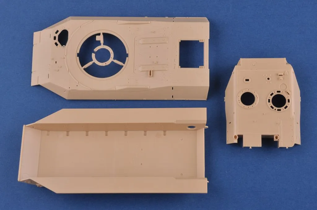Hobby Boss Hobbyboss 1/35 Leopard C1A1 (Canadian MBT) # 84502 8 Hobby Boss Hobbyboss 1/35 Leopard C1A1 (Canadian MBT) # 84502 - Image 6