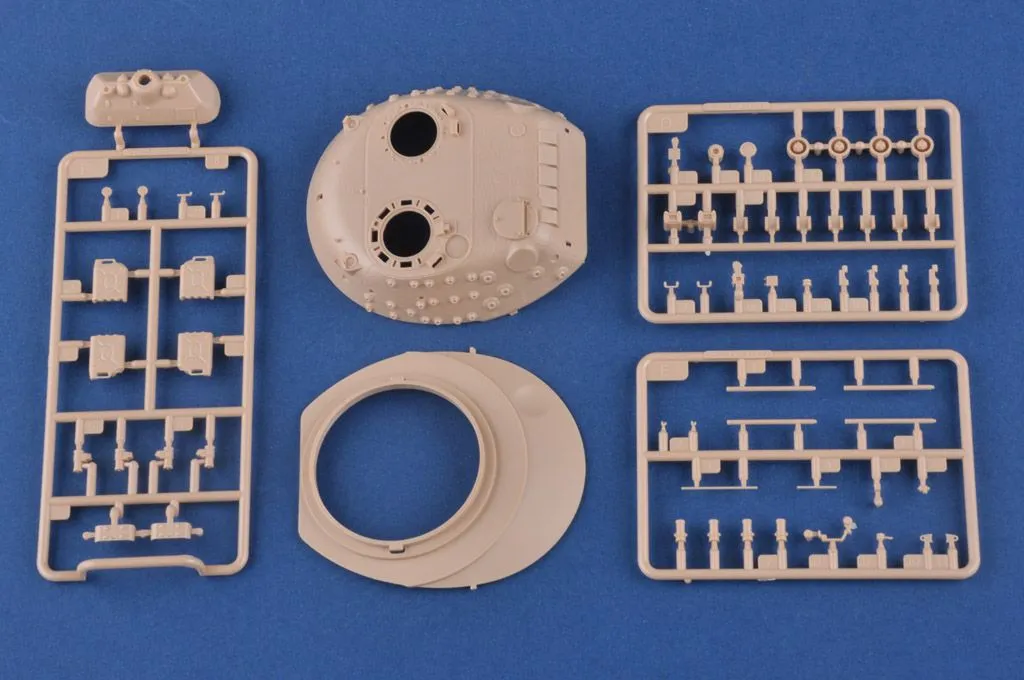 Hobby Boss Hobbyboss 1/35 Leopard C2 MEXAS (Canadian MBT) # 84504 13 Hobby Boss Hobbyboss 1/35 Leopard C2 MEXAS (Canadian MBT) # 84504 - Image 11