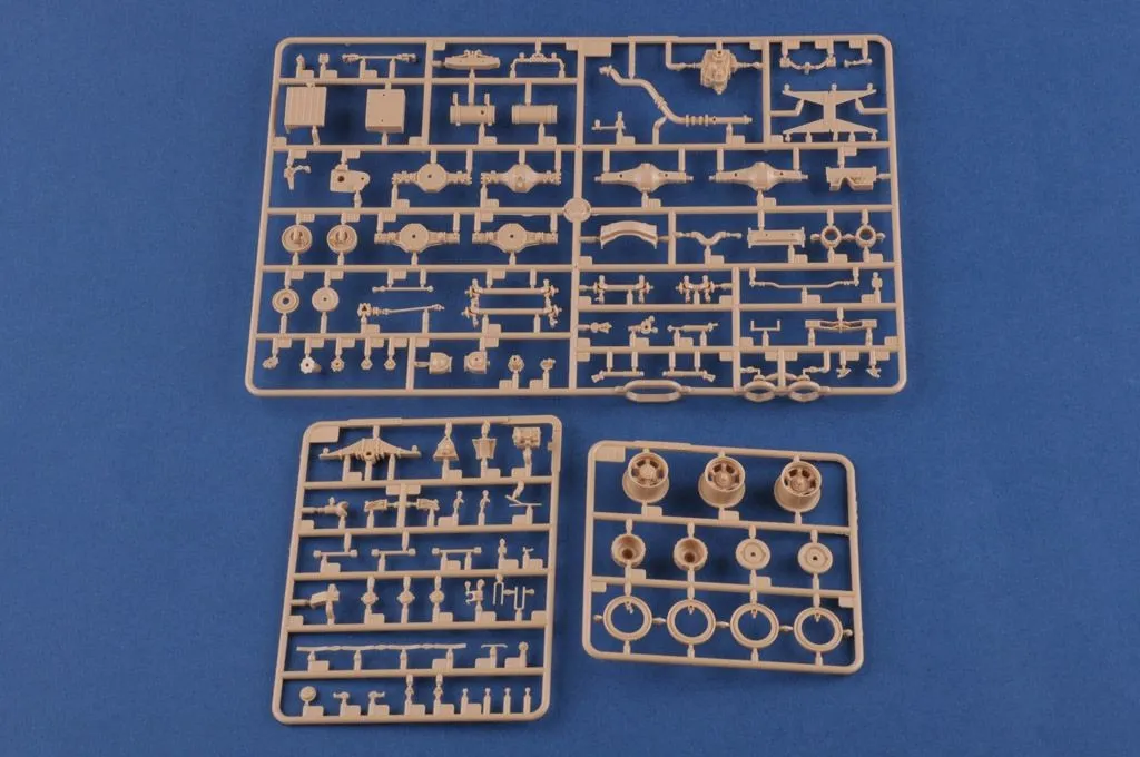 Hobby Boss Hobbyboss 1/35 Russian KrAZ-260 Cargo Truck # 85510 10 Hobby Boss Hobbyboss 1/35 Russian KrAZ-260 Cargo Truck # 85510 - Image 8