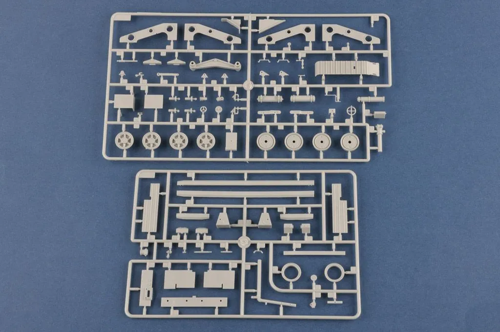 Hobby Boss Hobbyboss 1/35 KraZ-260B Tractor W/ MAZ/ChMZAP-5247G # 85523 11 Hobby Boss Hobbyboss 1/35 KraZ-260B Tractor W/ MAZ/ChMZAP-5247G # 85523 - Image 9