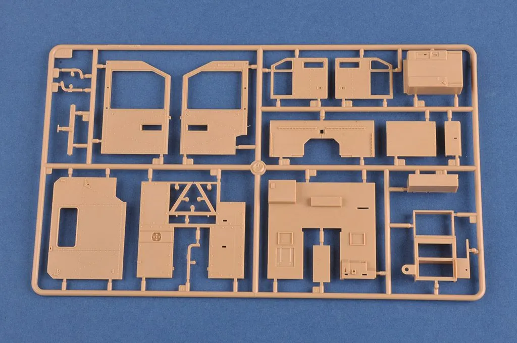 Hobby Boss Hobbyboss 1/35 M1070 Gun Truck # 85525 33 Hobby Boss Hobbyboss 1/35 M1070 Gun Truck # 85525 - Image 31