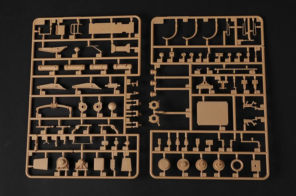 Hobby Boss Hobbyboss 1/35 M1070 Dump Truck # 85526 13 Hobby Boss Hobbyboss 1/35 M1070 Dump Truck # 85526 - Image 11