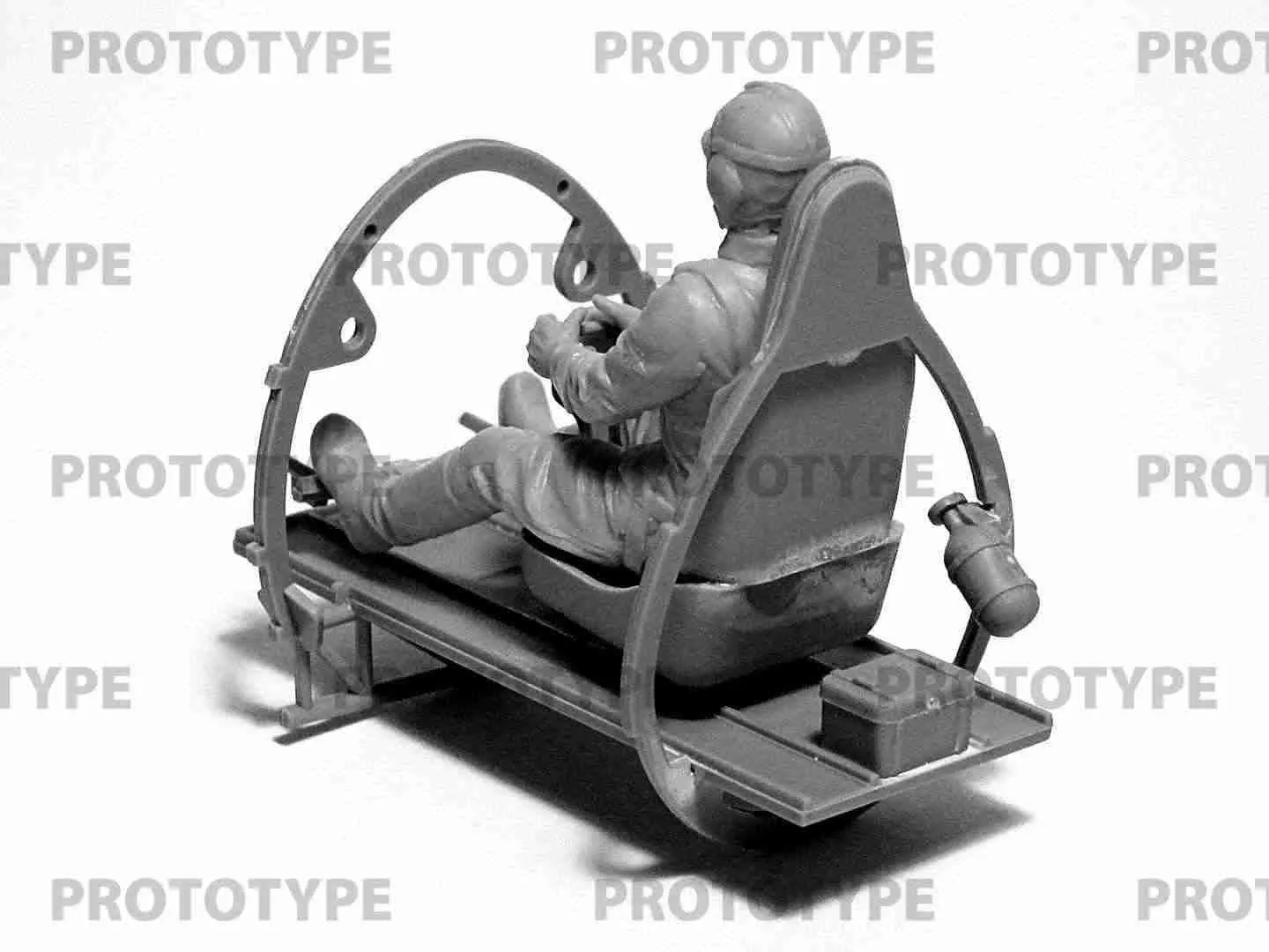 ICM 1/32 WWII Allied Pilots In The Cockpit (British, American, Soviet) # 32112 12 ICM 1/32 WWII Allied Pilots In The Cockpit (British, American, Soviet) # 32112 - Image 10