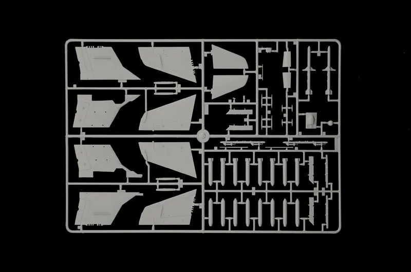 Italeri 1/72 A-6E Tram Intruder Gulf War # 1392 9 Italeri 1/72 A-6E Tram Intruder Gulf War # 1392 - Image 7