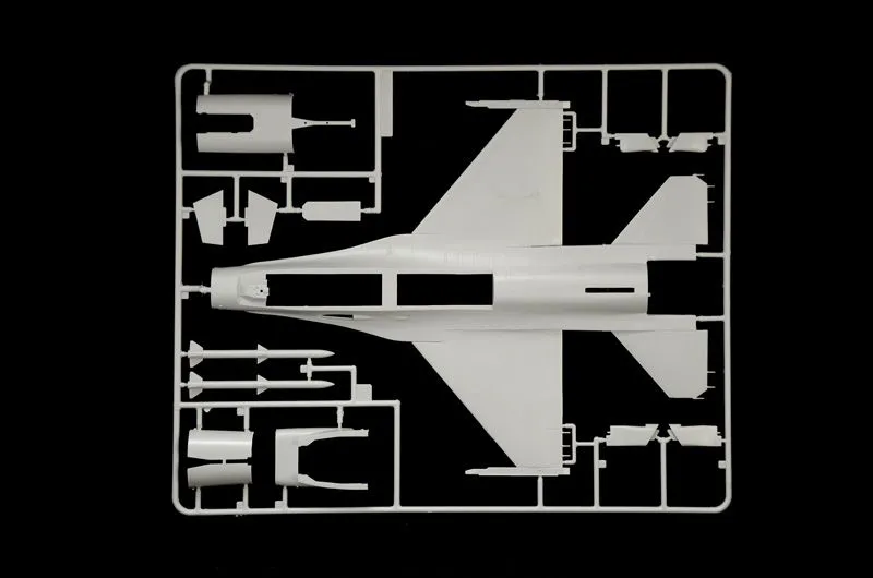 Italeri 1/48 F-16 A Fighting Falcon # 2786 13 Italeri 1/48 F-16 A Fighting Falcon # 2786 - Image 11