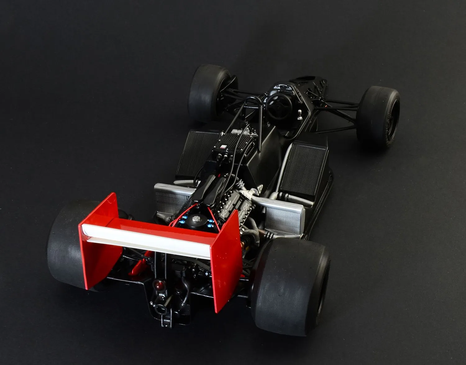 Italeri 1/12 McLaren MP4/2C # 4711 12 Italeri 1/12 McLaren MP4/2C # 4711 - Image 10