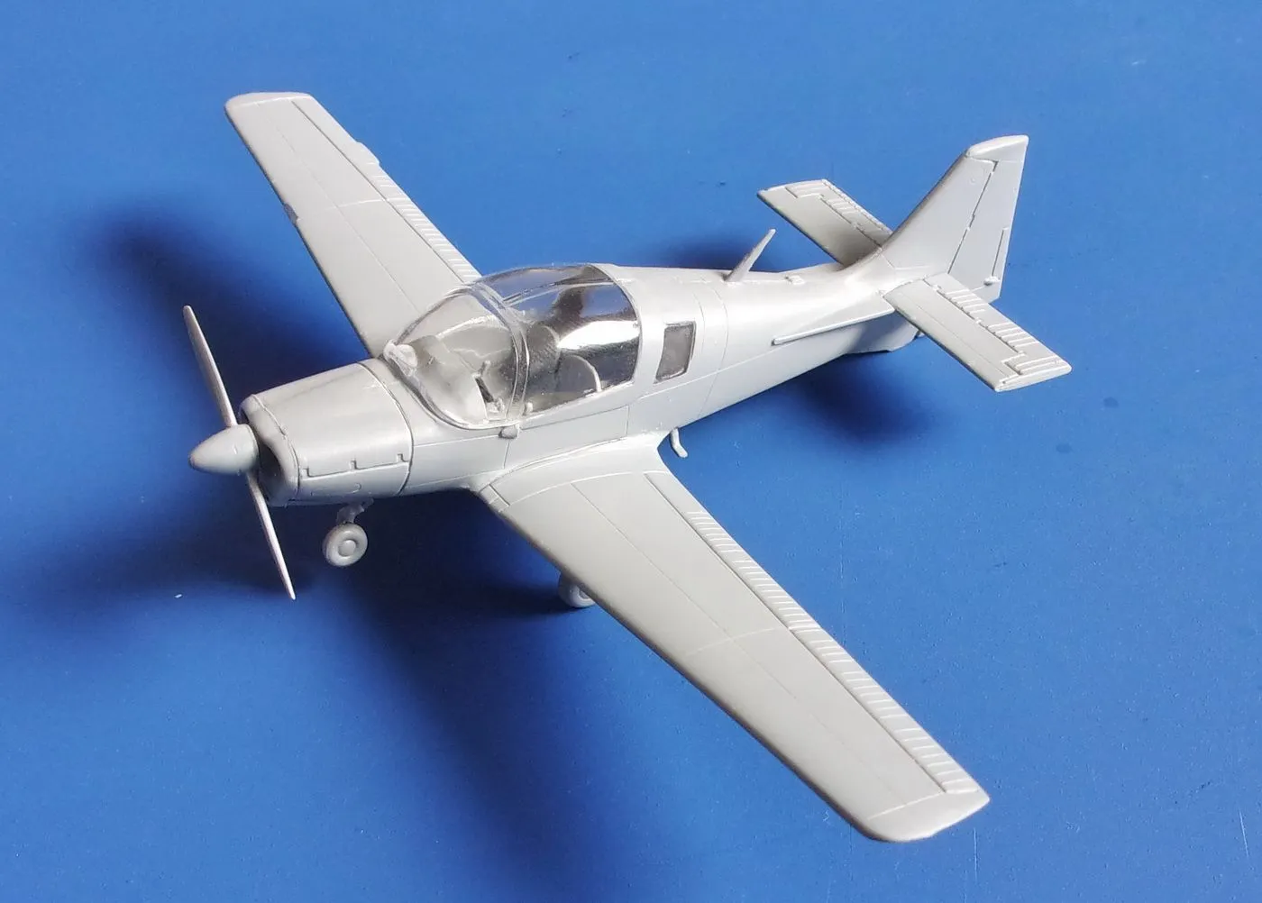 Kotobukiya Kovozavody Prostejov 1/72 S.A. Bulldog T.1 'RAF Special' New Tool # 72299 5 Kotobukiya Kovozavody Prostejov 1/72 S.A. Bulldog T.1 'RAF Special' New Tool # 72299 - Image 3