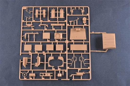 I LOVE KIT 1/35 M925A1 US Military Cargo Truck 5 Ton 6x6 # 63515 12 I LOVE KIT 1/35 M925A1 US Military Cargo Truck 5 Ton 6x6 # 63515 - Image 10