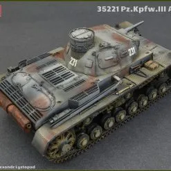 Miniart 1/35 Pz.Kpfw.3 Ausf. B With Crew # 35221 24 Miniart 1/35 Pz.Kpfw.3 Ausf. B With Crew # 35221 -Aircraft Kits Sales min35221 10