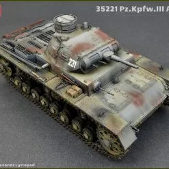 Miniart 1/35 Pz.Kpfw.3 Ausf. B With Crew # 35221 18 Miniart 1/35 Pz.Kpfw.3 Ausf. B With Crew # 35221 -Aircraft Kits Sales min35221 2