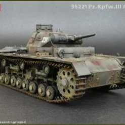 Miniart 1/35 Pz.Kpfw.3 Ausf. B With Crew # 35221 21 Miniart 1/35 Pz.Kpfw.3 Ausf. B With Crew # 35221 -Aircraft Kits Sales min35221 8