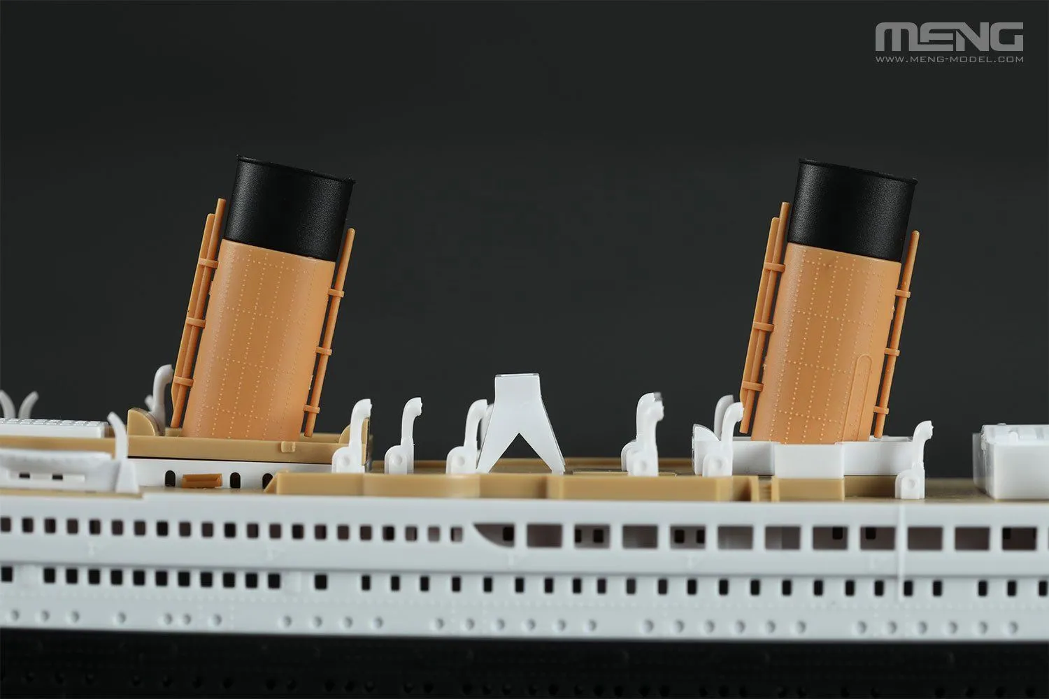Meng-Model Meng Model 1/700 R.M.S. Titanic # PS-008 9 Meng-Model Meng Model 1/700 R.M.S. Titanic # PS-008 - Image 7