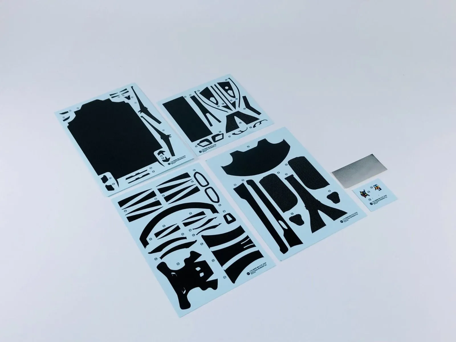 NuNu 1/24 BMW M8 GTE 2020 Daytona Winner Model Kit # 24036 7 NuNu 1/24 BMW M8 GTE 2020 Daytona Winner Model Kit # 24036 - Image 5