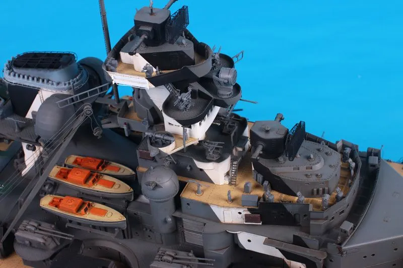 Trumpeter 1/200 Bismarck 1941 # 03702 - Plastic Model Kit 7 Trumpeter 1/200 Bismarck 1941 # 03702 - Plastic Model Kit - Image 5