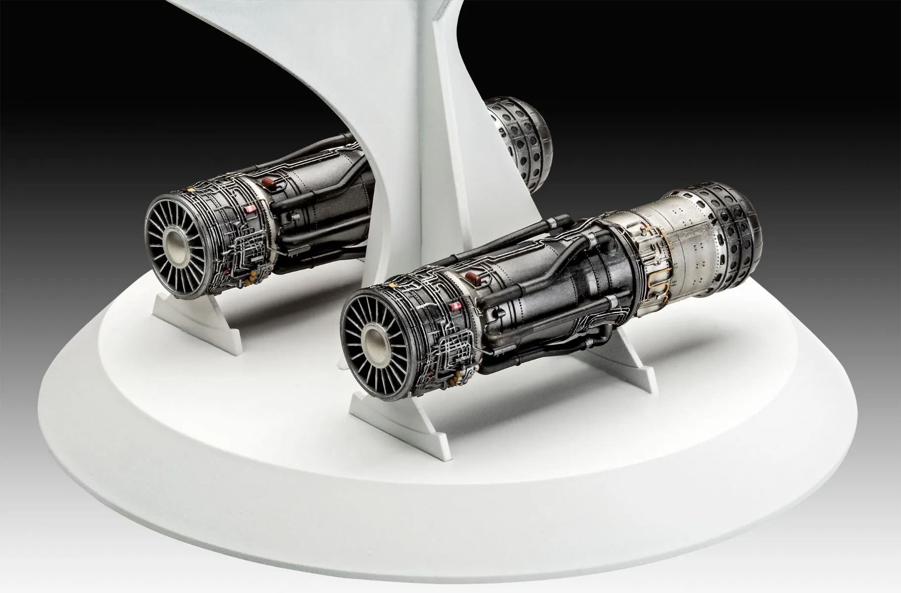 Revell 1/48 Lockheed SR-71 Blackbird # 04967 11 Revell 1/48 Lockheed SR-71 Blackbird # 04967 - Image 9