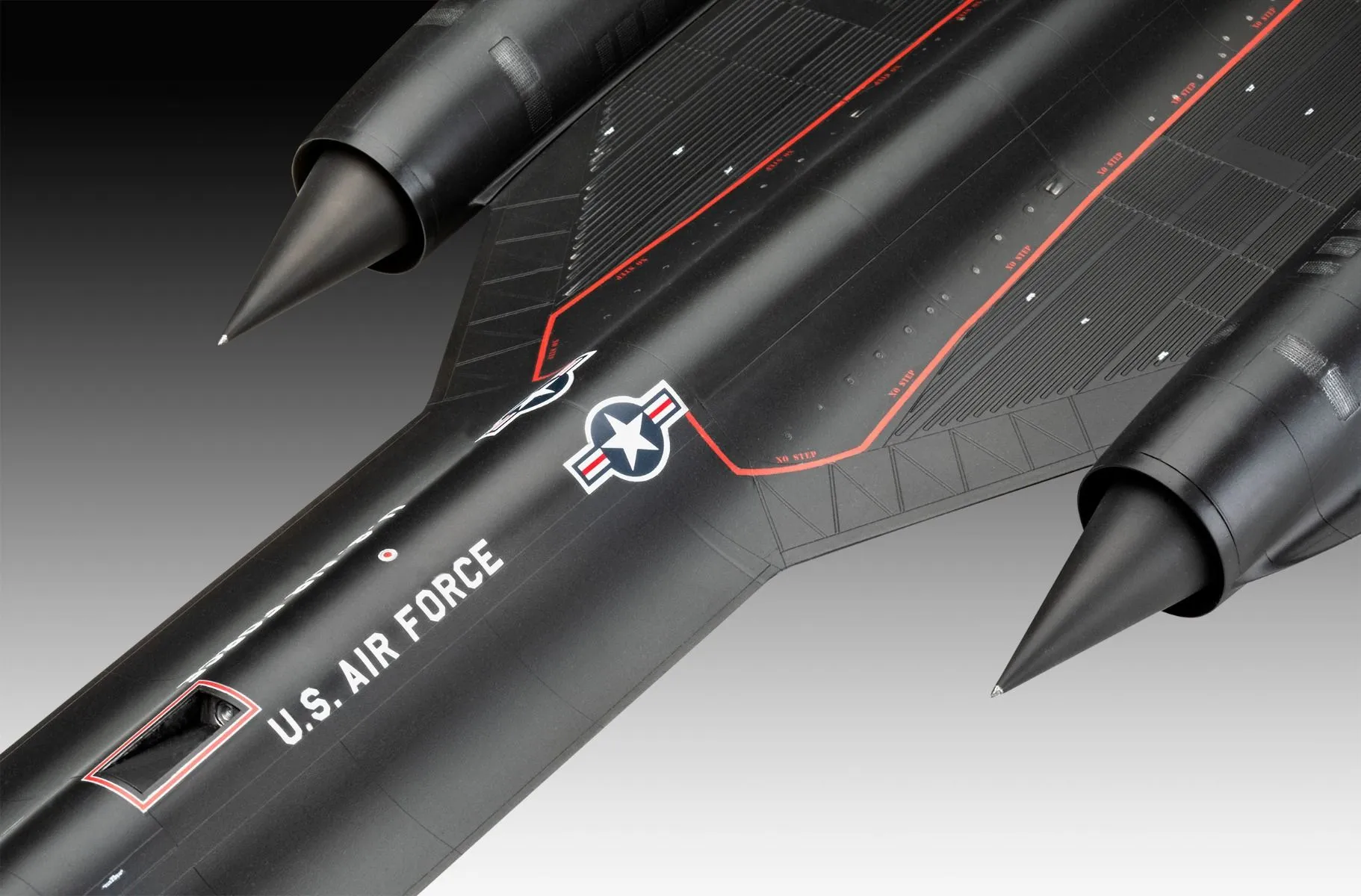 Revell 1/48 Lockheed SR-71 Blackbird # 04967 7 Revell 1/48 Lockheed SR-71 Blackbird # 04967 - Image 5