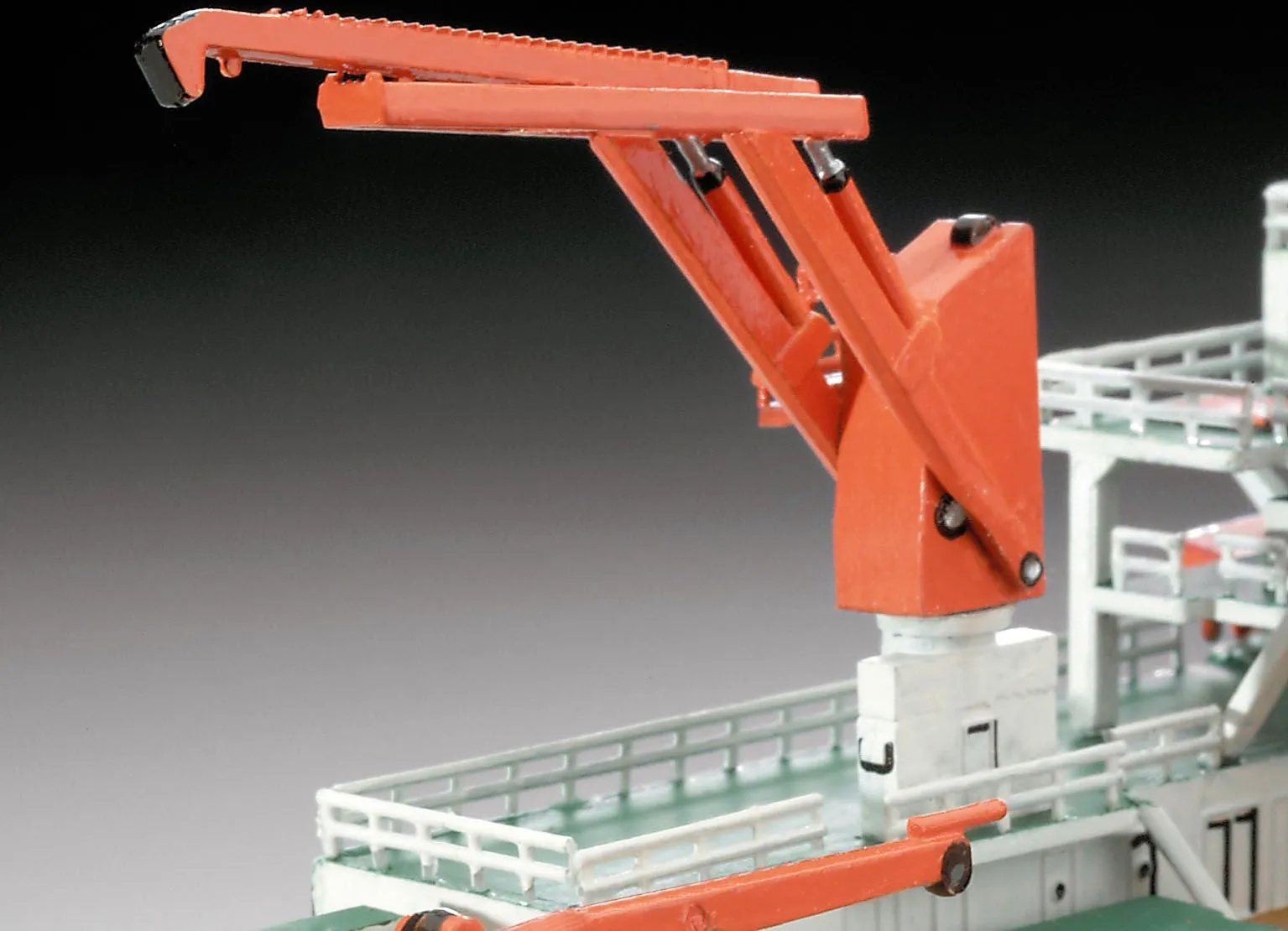 Revell 1/300 German Research Vessel Meteor # 05218 11 Revell 1/300 German Research Vessel Meteor # 05218 - Image 9