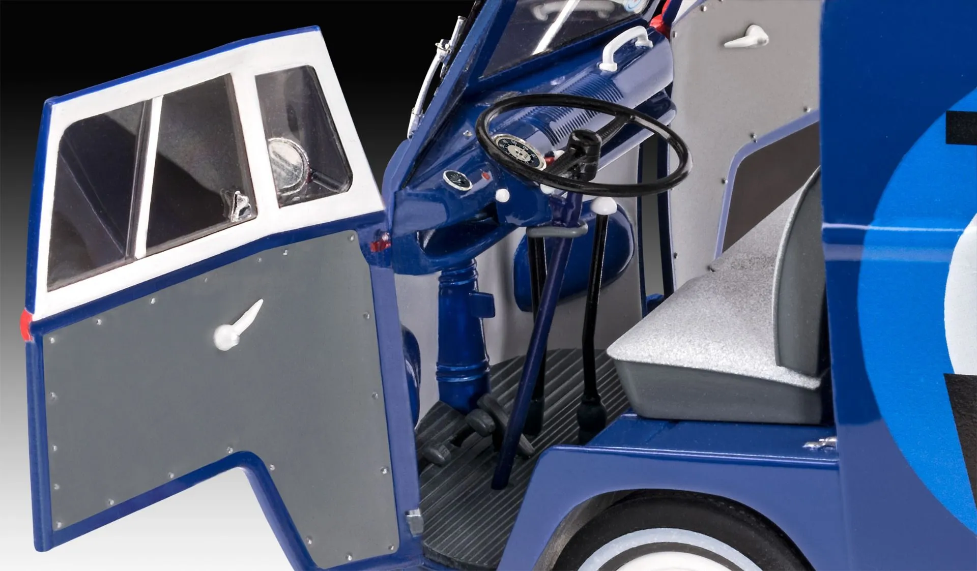 Revell 1/24 VW T1 Van 'The Who' Gift Set Limited Edition # 05672 5 Revell 1/24 VW T1 Van 'The Who' Gift Set Limited Edition # 05672 - Image 3