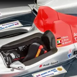 Revell 1/24 Audi R10 TDI Le Mans & 3D Puzzle Gift Set # 05682 -Aircraft Kits Sales rv5682 4