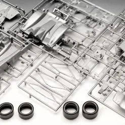 Revell 1/24 Audi R10 TDI Le Mans & 3D Puzzle Gift Set # 05682 -Aircraft Kits Sales rv5682 8
