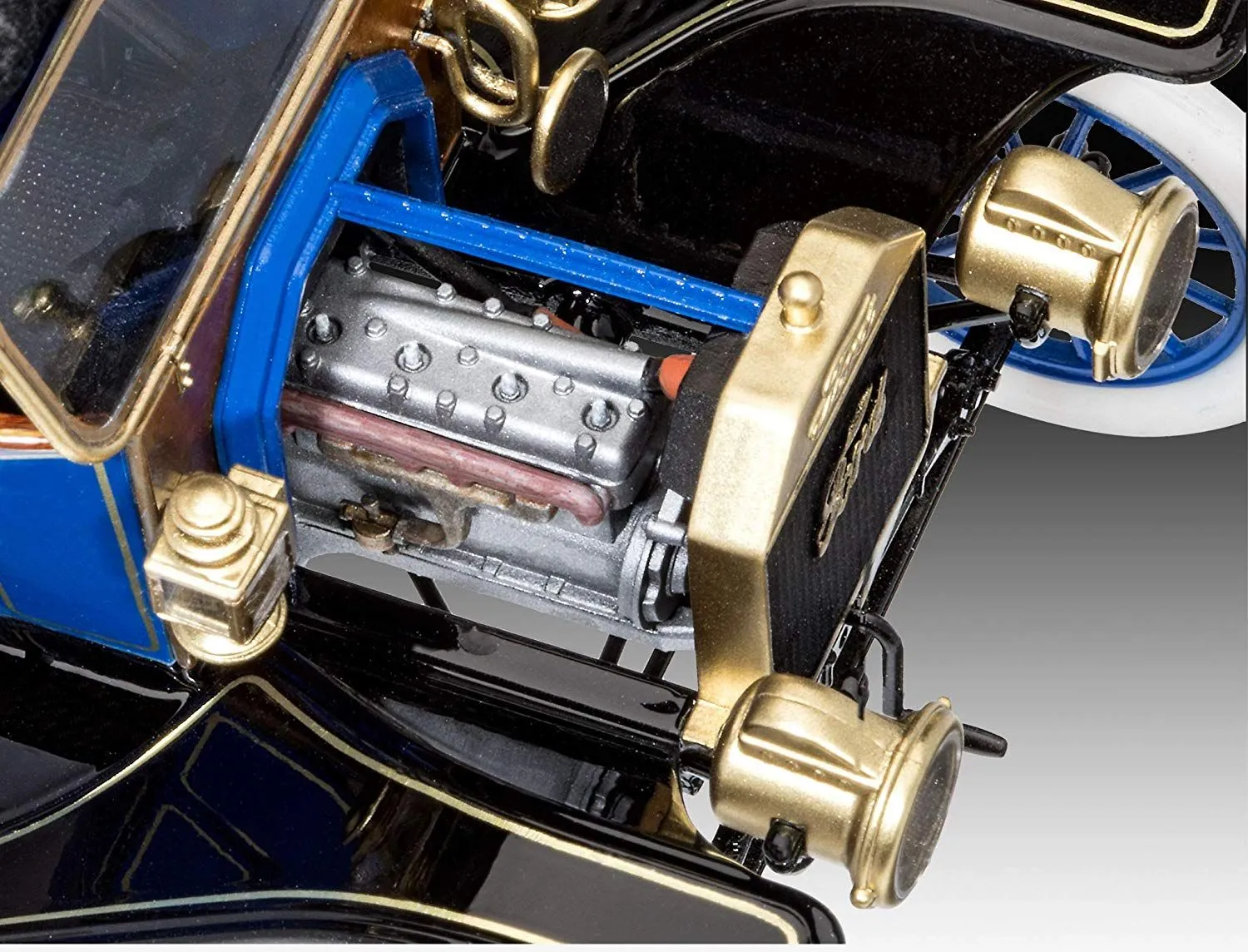 Revell 1/24 Ford Model T Roadster (1913) # 07661 5 Revell 1/24 Ford Model T Roadster (1913) # 07661 - Image 3