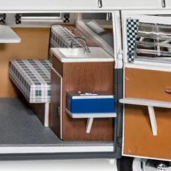Revell 1/24 VW T1 Campervan # 07674 11 Revell 1/24 VW T1 Campervan # 07674 -Aircraft Kits Sales rv7674 2