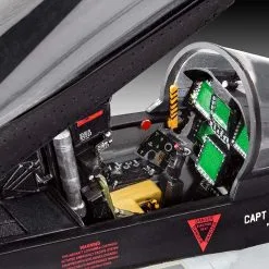 Revell 1/32 F/A-18E Super Hornet # 04994