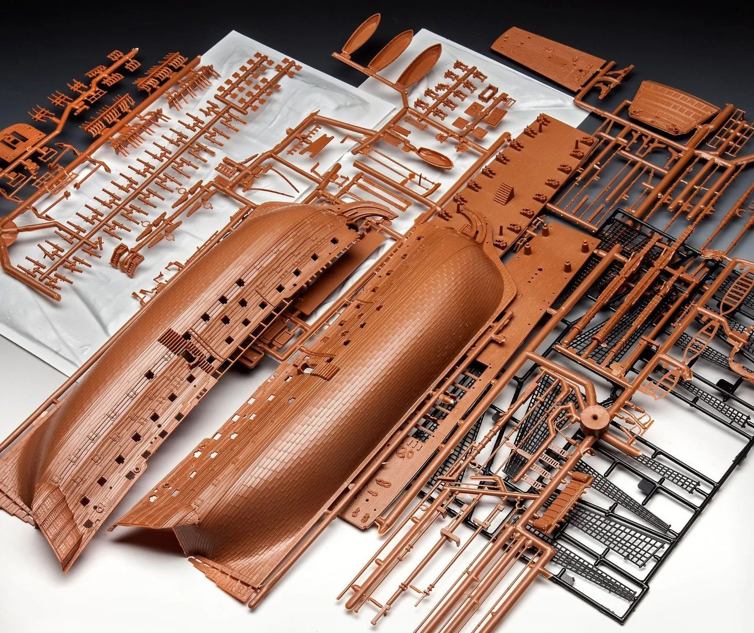 Revell 1/225 Gift Set "Battle Of Trafalgar" # 05767 4 Revell 1/225 Gift Set "Battle Of Trafalgar" # 05767 - Image 2