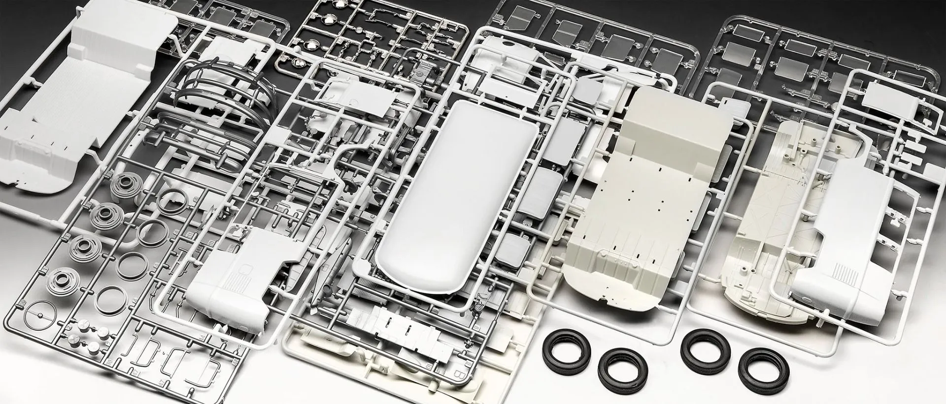 Revell 1/24 VW T1 Bus # 07675 9 Revell 1/24 VW T1 Bus # 07675 - Image 7