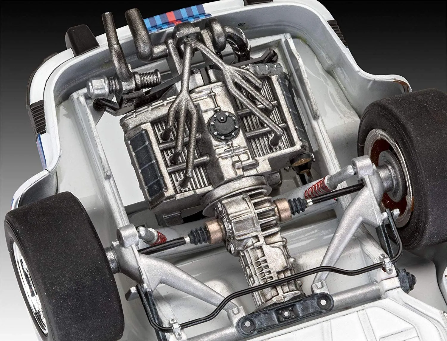 Revell 1/24 Porsche 934 RSR Martini # 07685 3 Revell 1/24 Porsche 934 RSR Martini # 07685