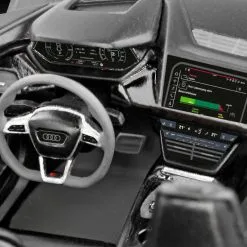 Revell 1/24 Audi E-tron GT (Easy-Click) Gift Set # 67698 -Aircraft Kits Sales rvl67698 3