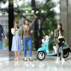 Tamiya 1/24 Campus Friends 2 Set # 24356 14 Tamiya 1/24 Campus Friends 2 Set # 24356 -Aircraft Kits Sales ta24356 3