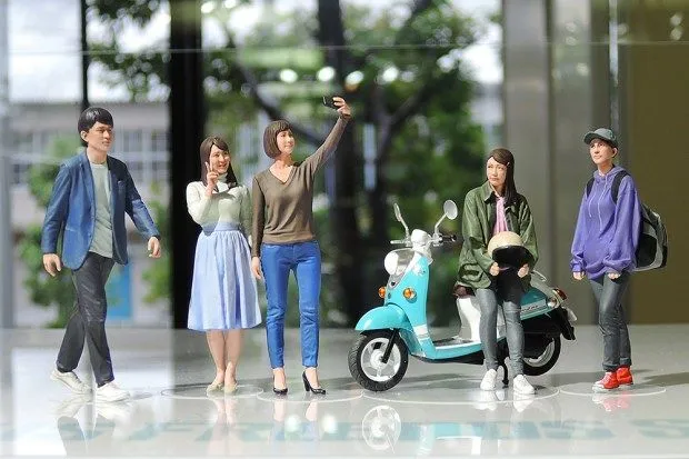 Tamiya 1/24 Campus Friends 2 Set # 24356 5 Tamiya 1/24 Campus Friends 2 Set # 24356 - Image 3