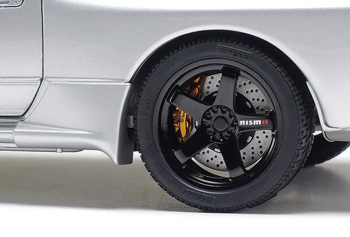 Tamiya 1/24 Nissan Skyline GT-R (R32) Nismo-Custom # 24341 - Plastic Model Kit 4 Tamiya 1/24 Nissan Skyline GT-R (R32) Nismo-Custom # 24341 - Plastic Model Kit - Image 2