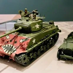 Tamiya 1/35 US Medium Tank M4A3E8 Sherman - "Easy Eight" Korean War # 35359 -Aircraft Kits Sales tam35359pic4