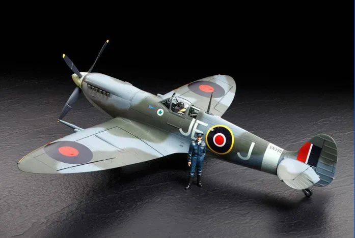 Tamiya 1/32 RAF Spitfire Mk.IXc # 60319 - Plastic Model Kit 4 Tamiya 1/32 RAF Spitfire Mk.IXc # 60319 - Plastic Model Kit - Image 2
