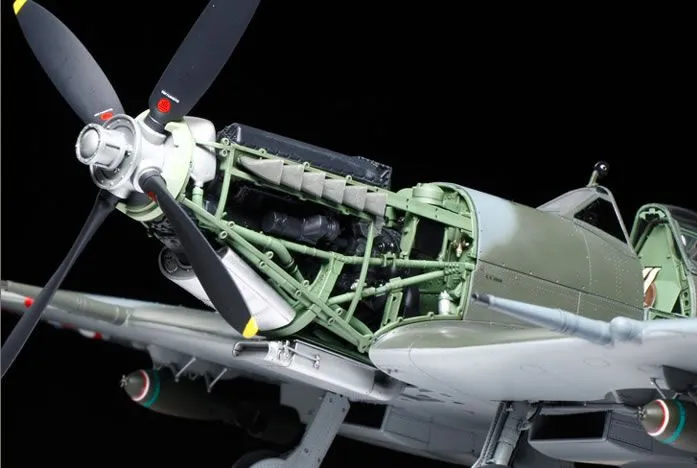 Tamiya 1/32 RAF Spitfire Mk.IXc # 60319 - Plastic Model Kit 7 Tamiya 1/32 RAF Spitfire Mk.IXc # 60319 - Plastic Model Kit - Image 5