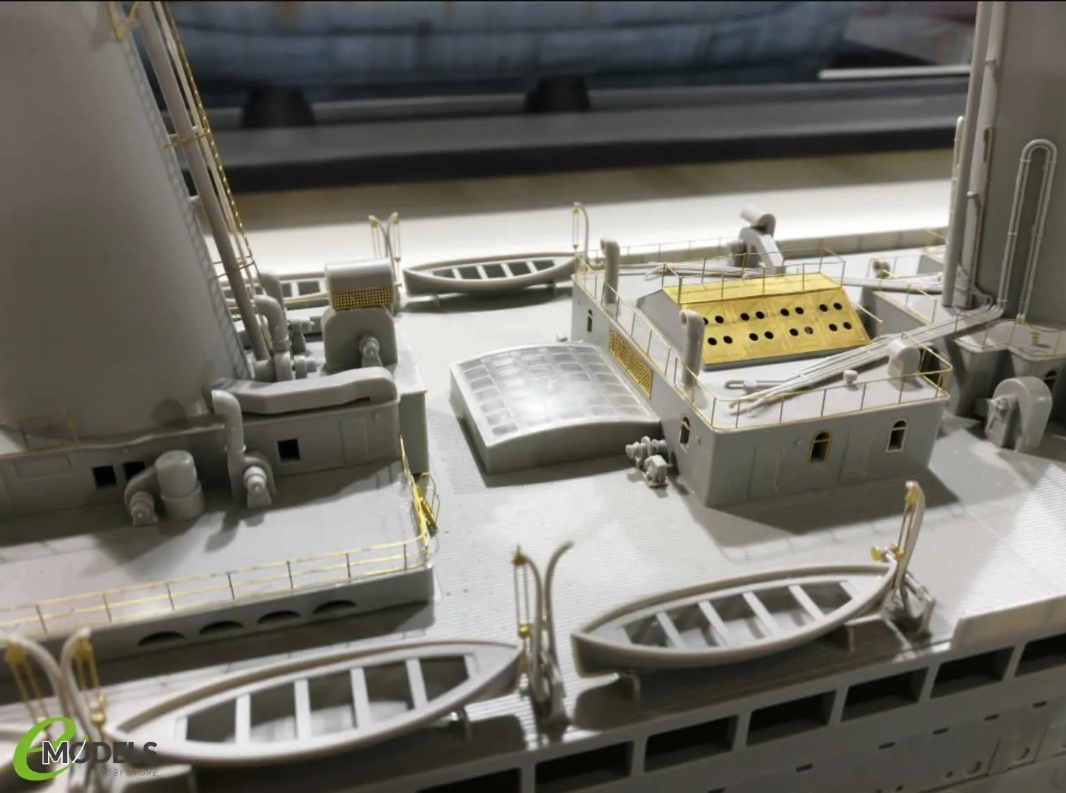 Trumpeter 1/200 R.M.S TITANIC W/ LED Light Set # 03719 13 Trumpeter 1/200 R.M.S TITANIC W/ LED Light Set # 03719 - Image 11